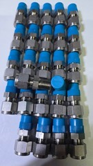 Lof of 25 stainless steel Swagelok SS-600-1-4, 3/8″ Tube x 1/4″ Male NPT