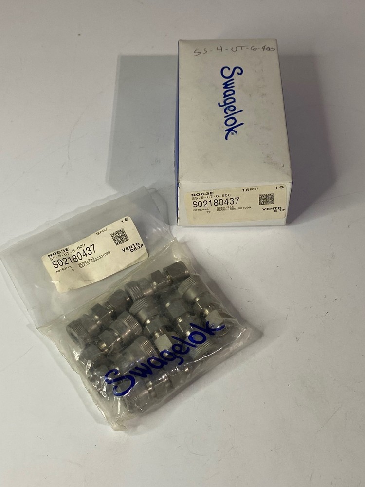 ONE (1) SWAGELOK Stainless Steel Ultra-Torr Vacuum Fitting SS-6-UT-6-600 3/8″