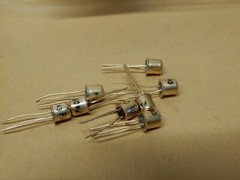 Amperex? PADT40 (2N643) Germanium PNP Gold Plated Transistors Qty 8 Sample Hfe