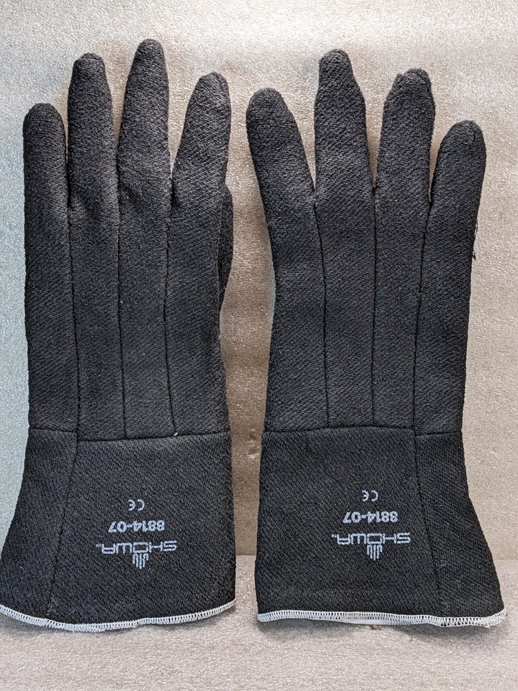 SHOWA, S (7) Cotton Lined Heat Resistant Glove Gauntlet Cuff, Black, Paired