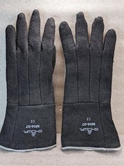 SHOWA, S (7) Cotton Lined Heat Resistant Glove Gauntlet Cuff, Black, Paired
