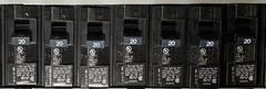 Siemens P1C42ML250CTST Main Lug Panelboard 250A 208Y/120V 3PH 4W 42SP W/Breakers
