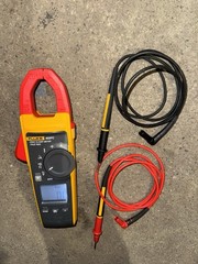Fluke 902FC True-RMS HVAC Clamp Meter With Leads No Case