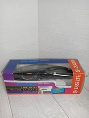DYMO Office Mate II 1540-00 Embossing Label Maker EUC Open Box