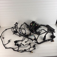 2014-2015 Kia optima Automotive Engine Wiring Harness Assembly w/ Fuse Box Relay