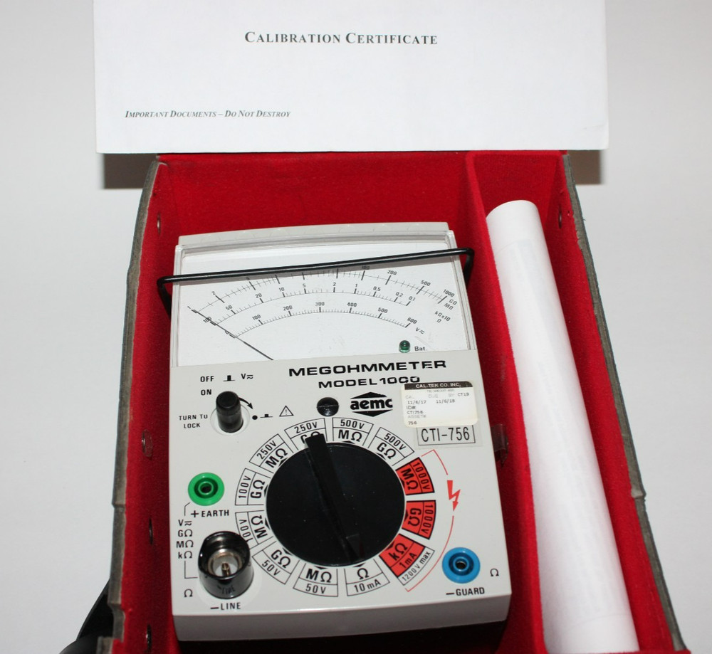 AEMC MODEL 1000 MEGOHMMETER 1-1000GO MO 100-0,1 0-600V *NEEDS CALIBRATION*