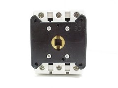226400 New-No Box; Eaton V4 Non-Fusible Load Break Switch; 63A;140HP; 240VAC