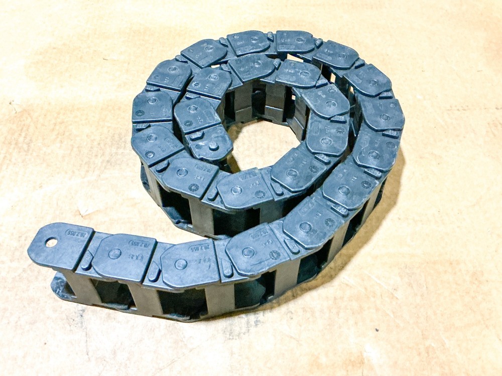Igus 20.2.055 Cable Hose Wire Way Flex Track 34″ 26 Links