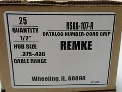 REMKE RSR A-107-R BOX OF 25 – SINGLE CONDUCTOR CORD GRIP, STRAIGHT, HUB, NEW