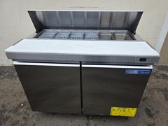 KRATOS / Hubert 69K-770HC 48″ Sandwich Salad Prep Table AAA Excellent Condition
