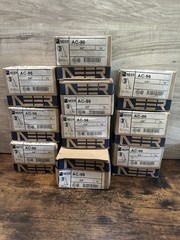Lot of 100 NEER AC96 3/4 Inch Die Cast Conduit Connectors New NOS