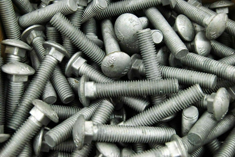5/16″-18 X 2-1/2″ Galvanized Carriage Bolts, Hex Nuts & Lock Washers Assembly