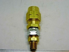 33806B-Y84 Truck Air Brake Hose Fitting 3/8″ Hose 1/4″ MNPT; 3/8″ 927864