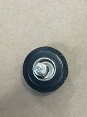 x34 Buss Panel Mount Fuse Holder – fits larger fuses, unsure what size See pics