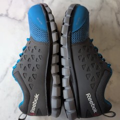 Reebok Women’s Size 8 Work Shoe Alloy Toe Rubber Bottom Blue And Gray
