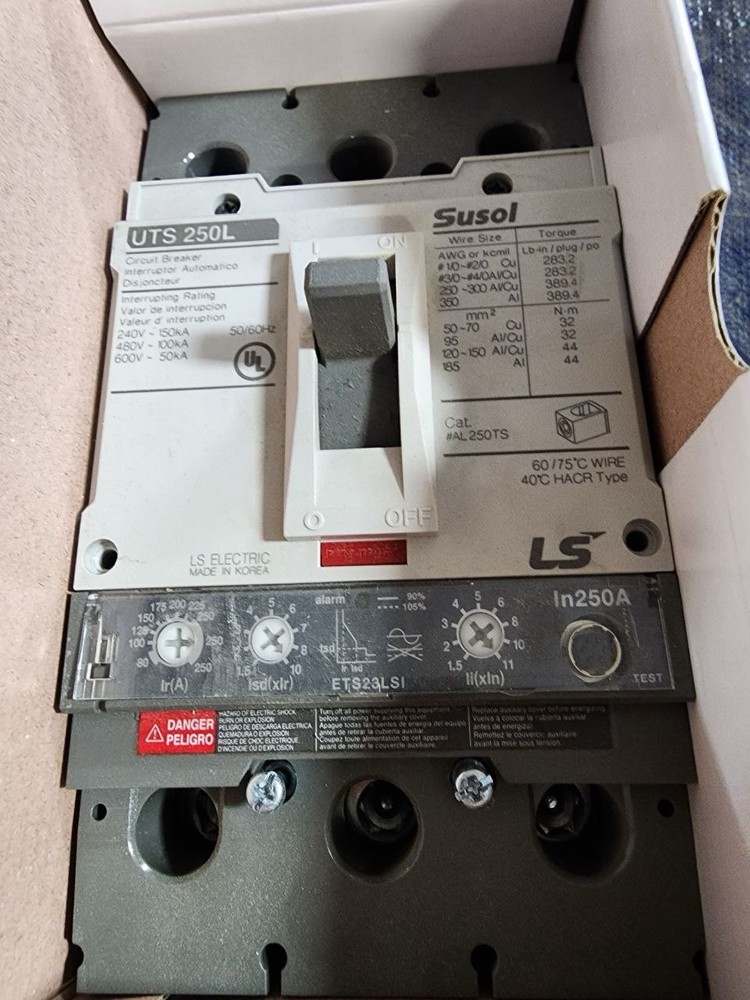New LS Electric Susol UTS250L MCS 3 Pole 250A Molded Case Circuit Breaker 3P