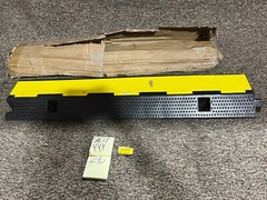 Cable Protector Ramp Wire Cover Guard PVC Traffic Speed Bump 33wcr001-1cm-0106