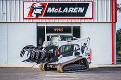 Skid Steer Log Grapple 76″ Wide by McLaren Heavy Duty for Case Machines