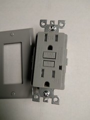 NEW 15A Tamper Resistant TR GFCI Duplex Outlet Receptacle 15 Amp w/LED GRAY