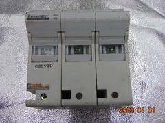 COOPER BUSSMANN CH60J31 60AMP 600VAC. MODULAR FUSE HOLDER CH60J3I