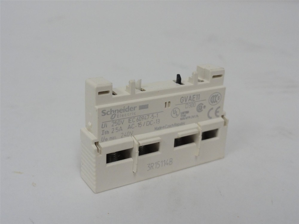 230771 New-No Box; Schneider GVAE11 Aux Contact block; 1NO/1NC; 2.5A