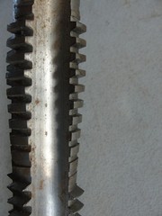 Tap 1-1/2-4 Acme HSS Tandem Tap 4 Flute 12 5/8″ Long Unipass 660 Bronze