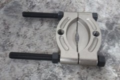 Enerpac LGHMS310 3 Jaw 5 Ton Capacity Hydraulic Puller Set w/out Pump