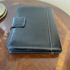 Compact Franklin Covey Planner Black Magnetic Snap 6-Ring & Accessories