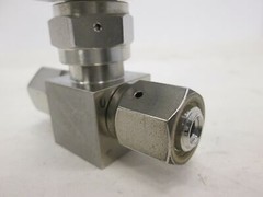 Fujikin O.P. 3.5-7kgf/cm2G Pneumatic Valve, N.O, Used