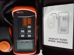 Dr.Meter LX1330B Digital Illuminance/Light Meter, 0 – 200,000 Lux Luxmeter