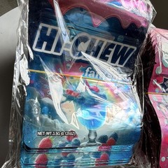 200 Pcs – 3.5g Hi-Chew White Bubblegum Gelato Holographic Mylar Bags Sealable
