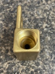 R.H. Thread 45V62 Threaded Fitting