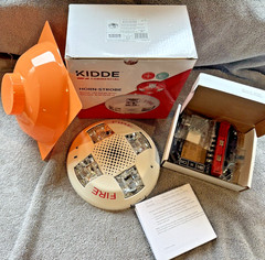 Kidde EGCAVWF Ceiling Horn Strobe 15-115cd WHITE “FIRE” Marking New in Box
