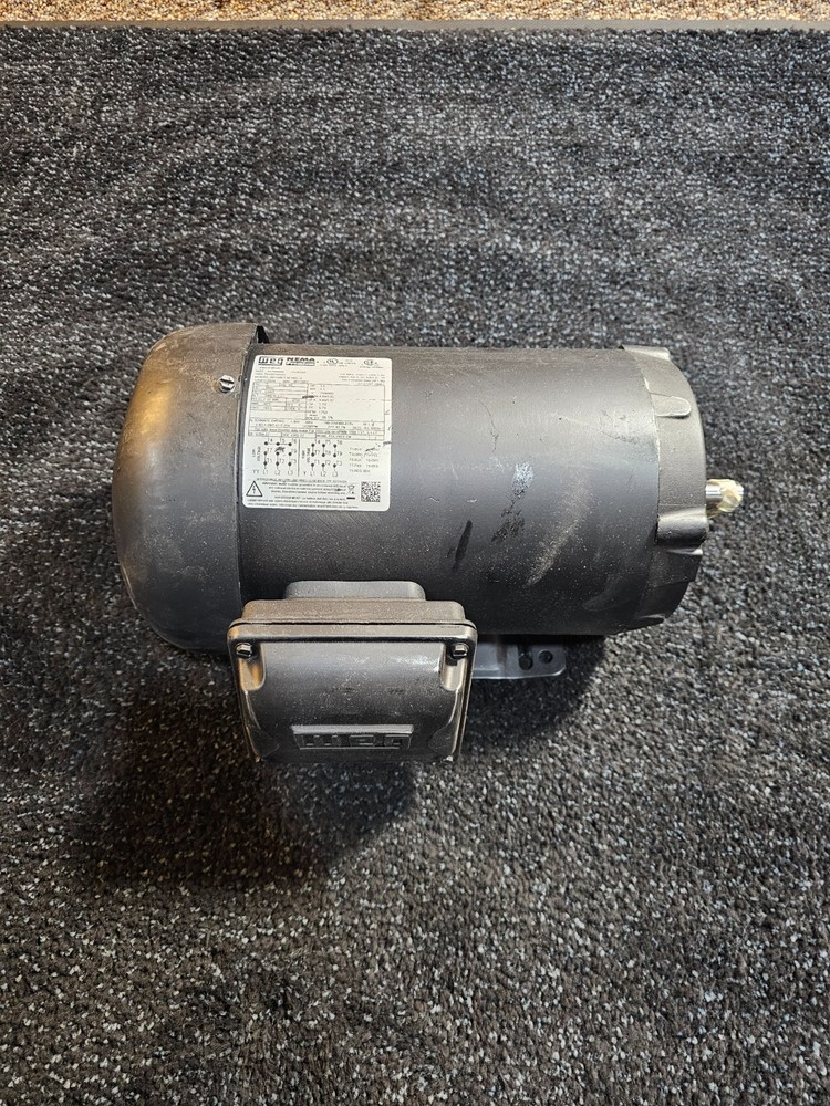 Weg NEMA 00158ET3E56C-S General Purpose Motor Fan Cooled, Rigid 1.5HP 230/460V