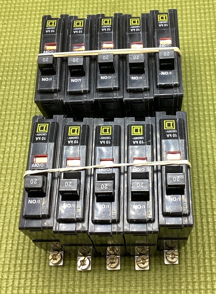 Lot of 10 New Circuit Breakers Square D QOB120 20 Amp 1 Pole FOR BOLT ON PANEL