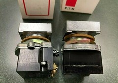CUTLER HAMMER E30BA 120V Compact Push Button Indicating Pilot Light