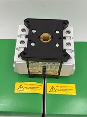 SCHNEIDER V4 TESYS VARIO 055172 LOAD BREAK SWITCH 3 POLE ISOLATOR 80A