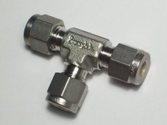 1 – Swagelok Stainless Steel Tee Union Fitting, 1/4″ OD Tube, SS-400-3