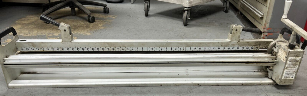 👀 FLEXCO 48″ GATOR ROLL LACING TOOL RL-48