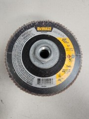 Dewalt DW 8280 HRT 4 1/2″ X 5/8-11″ Z 40 Grit Flap Disc 10 Pack New No Box