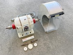 Handler Red Wing Lathe 26A with Splash Hood, Lathe Chucks, & Felt Wheels