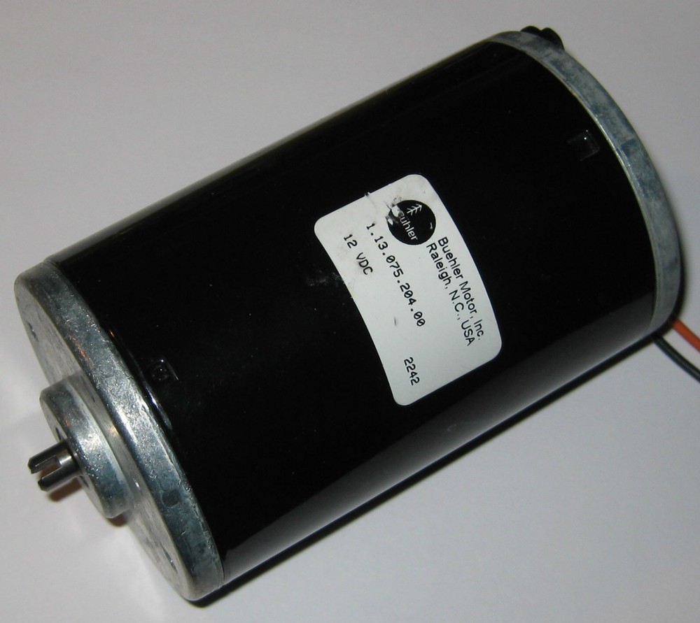 12 VDC Electric Motor – 115 Watt Wind / Hydro Generator – 6000 RPM – 160 A Stall