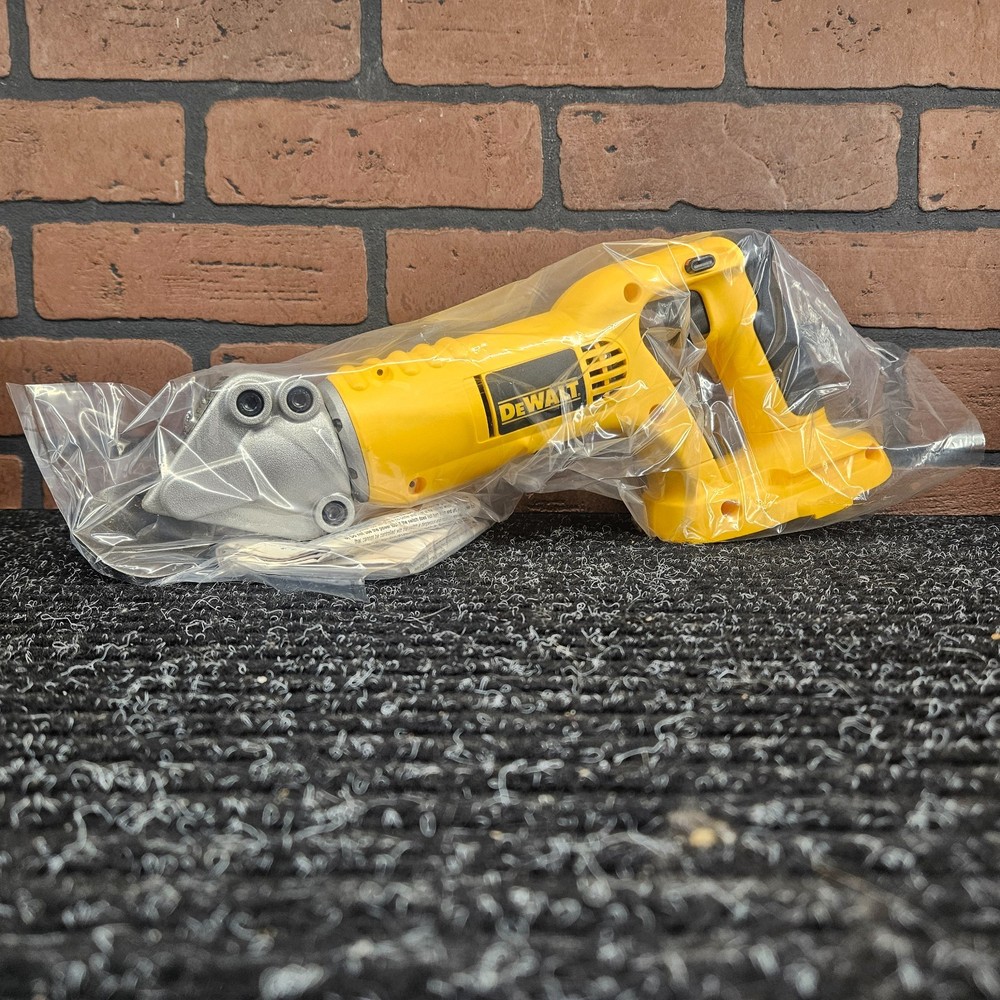 Dewalt DC495 18V Cordless 18GA Offset Shear Tool Only-***NEW***