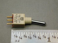 2 C&K ET01SD1CBE SPDT On-None-On Sealed Subminiature Toggle Switches .4VA