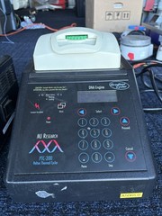 MJ Research PTC-200 Peltier Thermal Cycler with Block