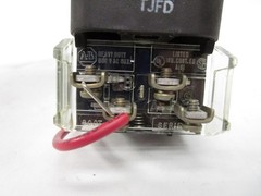 ALLEN BRADLEY 800T-QT10A SER. N 120VAC/DC NSNP