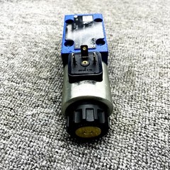 New valve 4WE6D6X / EG24N9K4 4WE6D62/OFEG24N9K4 for rexroth R900567512