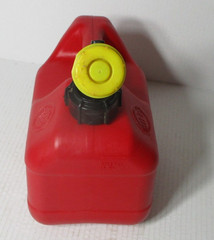 BLITZ 1 GALLON 4 OUNCE GAL OZ PLASTIC VENTED GAS CAN FUEL JUG SELF VENTING