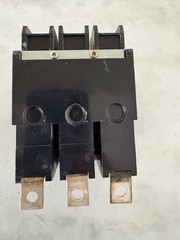 Eaton Cutler Westinghouse 40 Amp 3 pole molded case bolt in Breaker GHB3040
