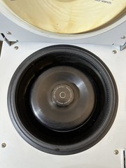 Eppendorf Refrigerating Centrifuge 5417R With F45-30-11 Fixed Angle Rotor. READ